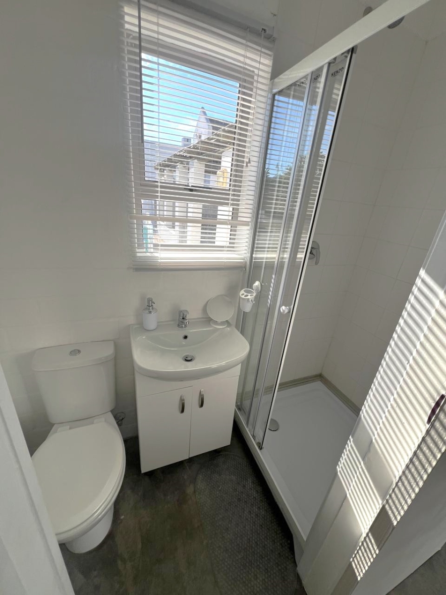 4 Bedroom Property for Sale in Golden Mile Western Cape